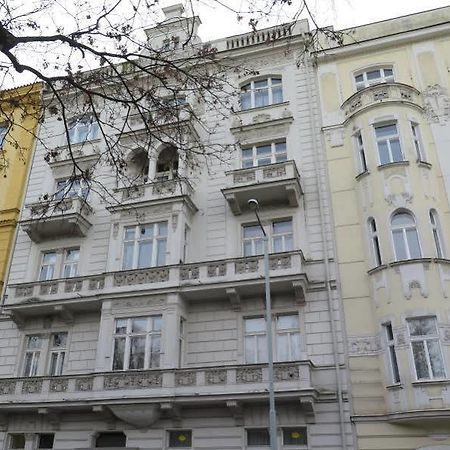 Na Smetance Aparthouse Hotel Praga Exterior foto